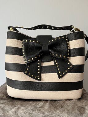 Betsey Johnson Shoulder Tote Bag Gold Accents Luxury